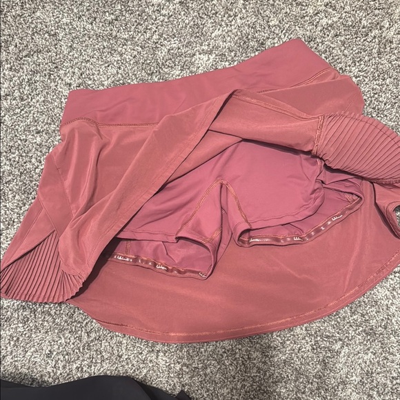 Lululemon Athletica Mauve Mini Skirt - Picture 3 of 6